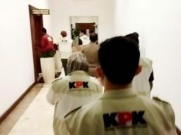 Indo Publika: Dana Hibah Itu Ada di Eksekutif Bukan Legislatif, KPK Wajib Periksa Khofifah!