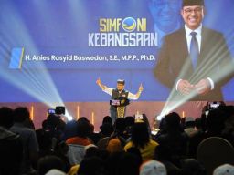 Disambut Ribuan Relawan di Surabaya, Anies: Gelora Luar Biasa, Semoga Jadi Awalan yang Baik!