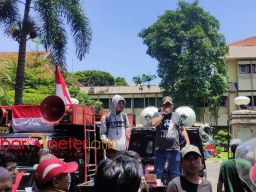 Bupati Muhdlor Minta PT PGI Hentikan Pengurukan Lahan di Desa Kemangsen: Penuhi Dulu Seluruh Perizinan!