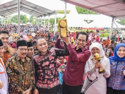 Kolaborasi Menjaga Lingkungan Antarkan Surabaya Raih 14 Penghargaan