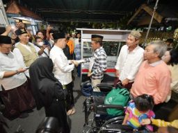 Terobosan Wali Kota Eri dalam Mengentas Kemiskinan, Bentuk Kampung Madani di setiap Kelurahan Surabaya