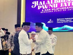 Wakil Rais Aam PBNU di Panggung Halal Bihalal PWNU Jatim: Anwar Sadad Ini Anak NU Asli!