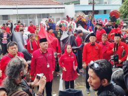 Daftarkan 120 Bacaleg, PDIP Target Kuasai 44 Kursi DPRD Jatim!