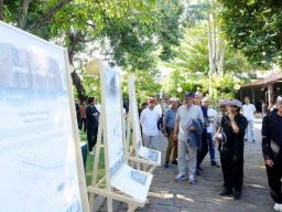 Datang ke Festival Arsitektur Nusantara, Direktur Aga Khan Award Terkesan dengan Bandara Banyuwangi