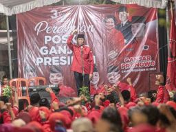 Bulan Bung Karno, Kader PDIP Surabaya Makin Gencar Dirikan Posko Ganjar Presiden