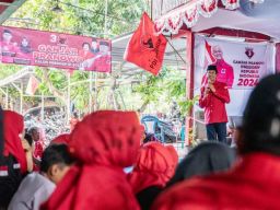 Bulan Bung Karno, PDIP Surabaya Geber Pendirian Posko Ganjar Presiden di Bantaran Sungai