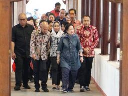 Megawati Kunjungi Surabaya, Adi Sutarwijono: Makin Pacu Semangat Kader PDIP Kerja Kerakyatan!
