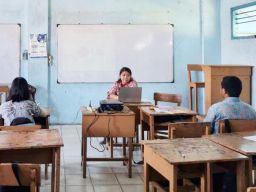 Miris Benar! SMP Swasta di Surabaya Ini Hanya Dapat 2 Murid Baru, 1 Mengundurkan Diri Lagi