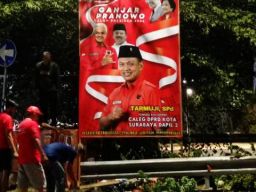 Politikus PDIP Tarmuji Reaksi Penertiban Baliho Caleg di Surabaya: Harusnya Sosialisasi, Jangan Langsung Dibabat!