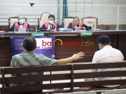 Sahat Terisak-isak Mohon Ampunan untuk Stafnya, Jaksa KPK: Hukum Menguji Kebenaran Materiil, Bukan Tangisan!