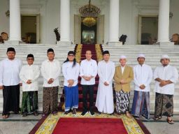 Gus Hans hingga Gus Miftah Bertemu Jokowi di Istana Bogor, Dijatah 30 Menit Malah Asyik Diskusi sampai 1,5 Jam!
