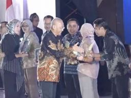 Anugerah Media Humas 2023, Pemkot Surabaya Sabet Penghargaan Media Sosial Terbaik!
