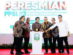 Jatim Hasilkan Timbulan Limbah B3 Cukup Tinggi 6-8 Juta Ton, Tenang! Emil Dardak Bilang Bisa Teratasi dengan PPSLB3