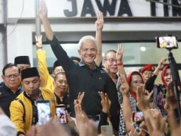 Ganjar Singgung KKN: Kalau Duit Negara Tidak Dicopet, Rakyat yang Dapat Manfaat!