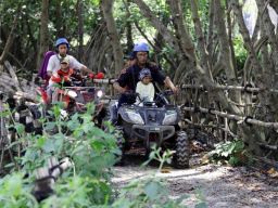 Romokalisari Adventure Land Surabaya Jadi Jujukan Wisatawan, Pedagang Raup Rp 5 Juta Sehari!