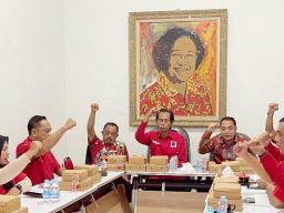 Eri Cahyadi-Armuji Pastikan Kembali Duet di Pilwali Surabaya 2024, Siapa Berani Melawan?