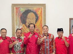 PDIP Surabaya Jaring Bakal Cawali-Cawawali 2024 Awal Mei, Eri Cahyadi-Armuji Pastikan Daftar Pertama!
