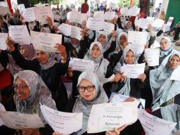 Bebaskan Diri dari Kemiskinan, Perjuangan Pelaku UMKM Jahit Bikin Eri Cahyadi Terenyuh!