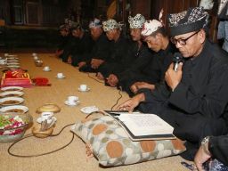 Satu-Satunya di Jatim! Banyuwangi Raih Penghargaan Revitalisasi Bahasa Daerah dari Kemendikbud Ristek