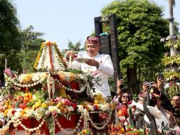 Semarak Hari Jadi Kota Surabaya ke-731, Ada Pengajian Gus Iqdam hingga Konser Gilga Sahid