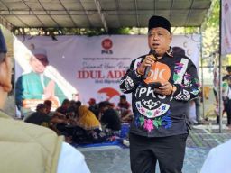 PKS Jatim Bagikan 200.525 Paket Daging, Kang Irwan: Jaga Semangat Kurban Menyala di Hati!