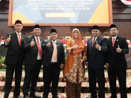 5 Anggota Fraksi PKS DPRD Jatim Dilantik, Kang Irwan: Jangan Goyah Godaan Kekuasaan!