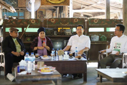 VIDEO: Rumah Ketua PKB Jatim Digeledah KPK, Bagaimana dengan Khofifah?