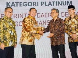 Yuhronur Hadirkan Layanan Berkualitas, Lamongan Raih Anugerah Pandu Negeri 2024