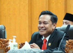 DPRD Surabaya Minta Pemkot Umumkan Pelaku Bisnis Tak Patuh Pajak