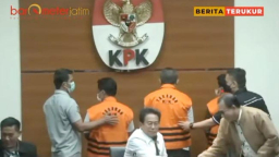VIDEO: 3 Eks Pimpinan DPRD Jatim Tersangka Korupsi Dana Hibah, Kapan Berompi Oranye?
