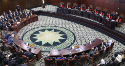 VIDEO: MK Tolak Gugatan Risma-Gus Hans, Khofifah-Emil Kembali Berkuasa di Jatim!