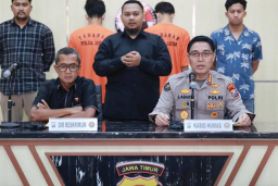 Diduga Peras Kadindik Jatim Aries Agung Paewai Rp 50 Juta, 2 Mahasiswa Ditangkap!