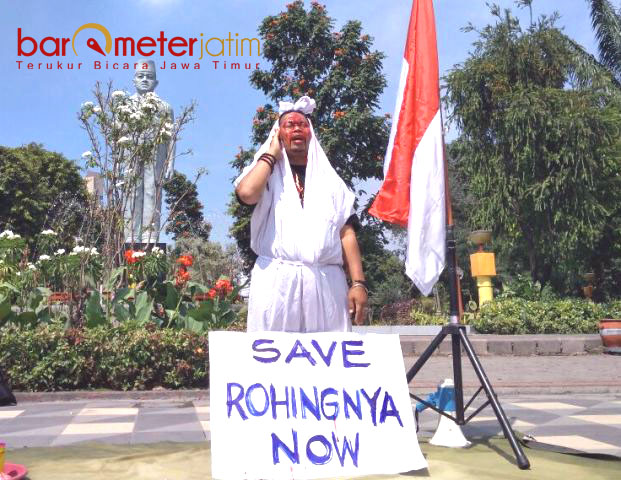 Seniman Pocong Kecam Pembantaian di Rohingya