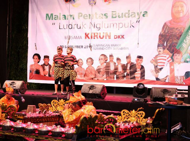 AKSI KIRUN DKK: Kirun dkk mengocok perut penonton lewat 