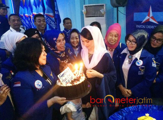 Kejutan Kue Ultah dan Panggilan Bu Wagub untuk Arumi