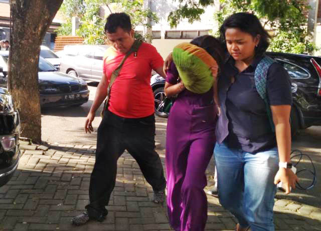 Bongkar Prostitusi Online, Polda Jatim Ciduk 2 Artis Ibu Kota