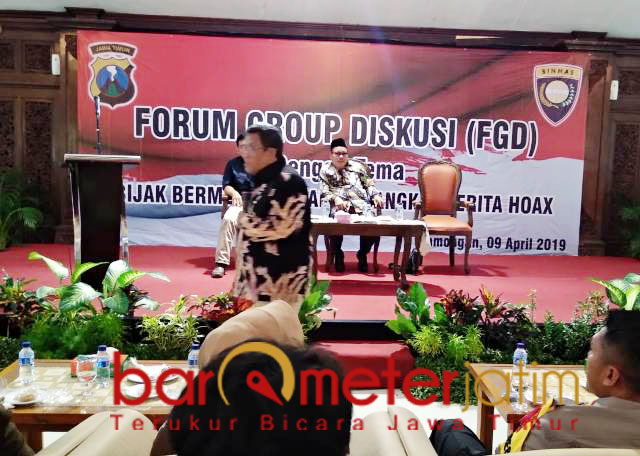 Setop hoaks! FGD Polres Lamongan di Pendopo Lokatantra, Selasa (9/4/2019). | Foto: Barometerjatim.com/hamim anwar