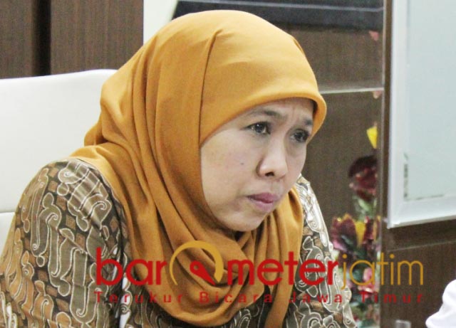 Hal yang Bikin Khofifah Merenung: Teken Izin Cerai Guru!