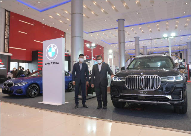 GIIAS SURABAYA: BMW Astra berpartisipasi pada ajang pameran otomotif GIIAS Surabaya. | Foto: Barometerjatim.com/IST