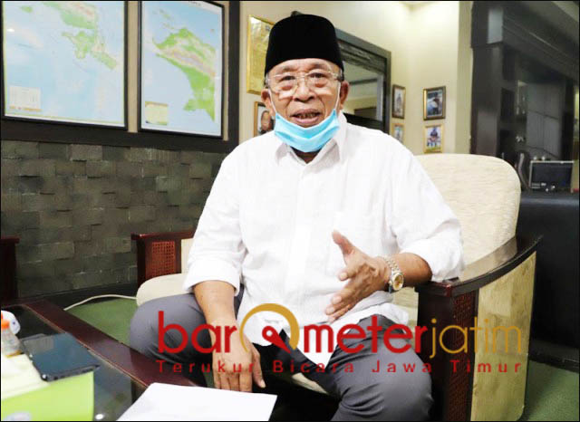 MANTAN BENDUM PBNU: Haji Masnuh, sebut Prof Dr Rasyad layak masuk kepengurusan PBNU. | Foto: Barometerjatim.com/IST