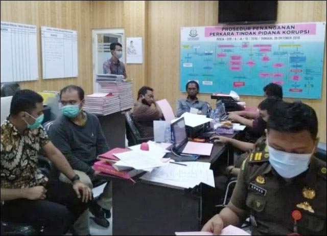 DUGAAN KORUPSI: Penyidikan dugaan korupsi Bank Jatim Cabang Mojokerto di Kantor Kejari Kota Mojokerto. | Foto: IST