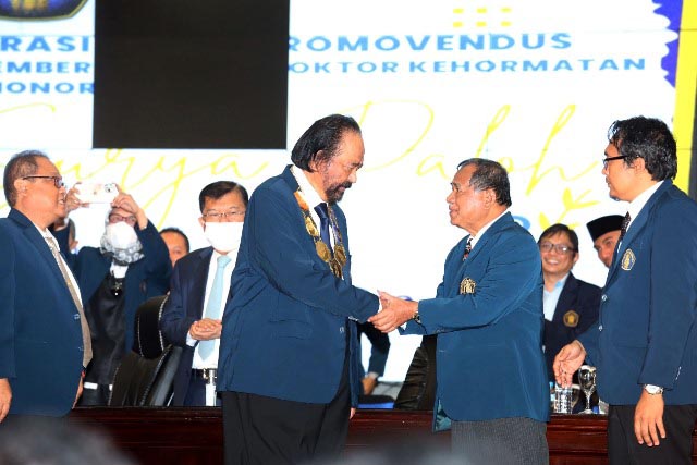 FISIP UB Beri Gelar Doktor Honoris Causa Perdana untuk Surya Paloh, Dekan Beber 4 Alasan