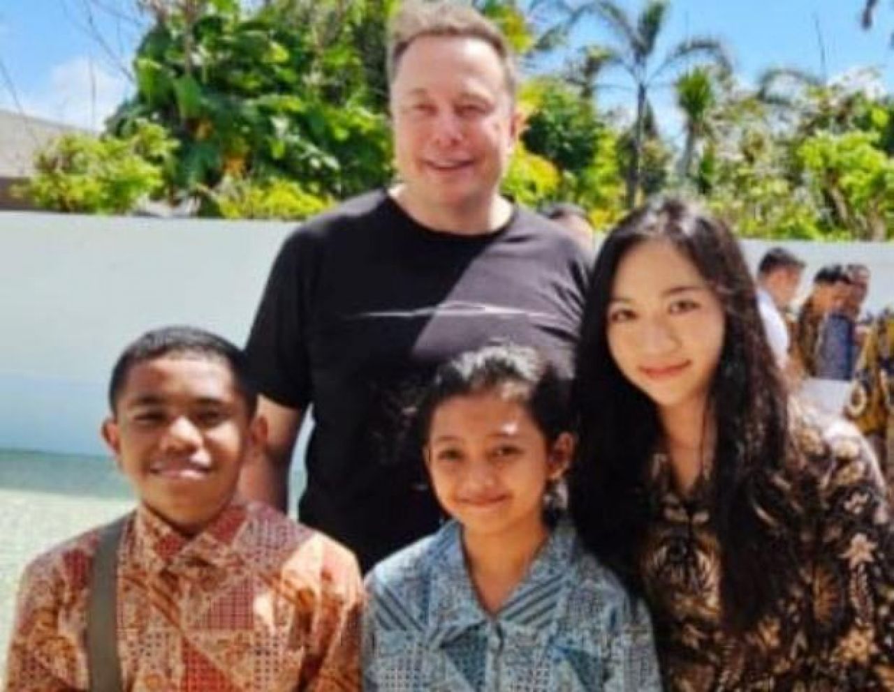Mengenal Felicia Dahayu, Bocah SD asal Banyuwangi yang Bikin Kagum Elon Musk