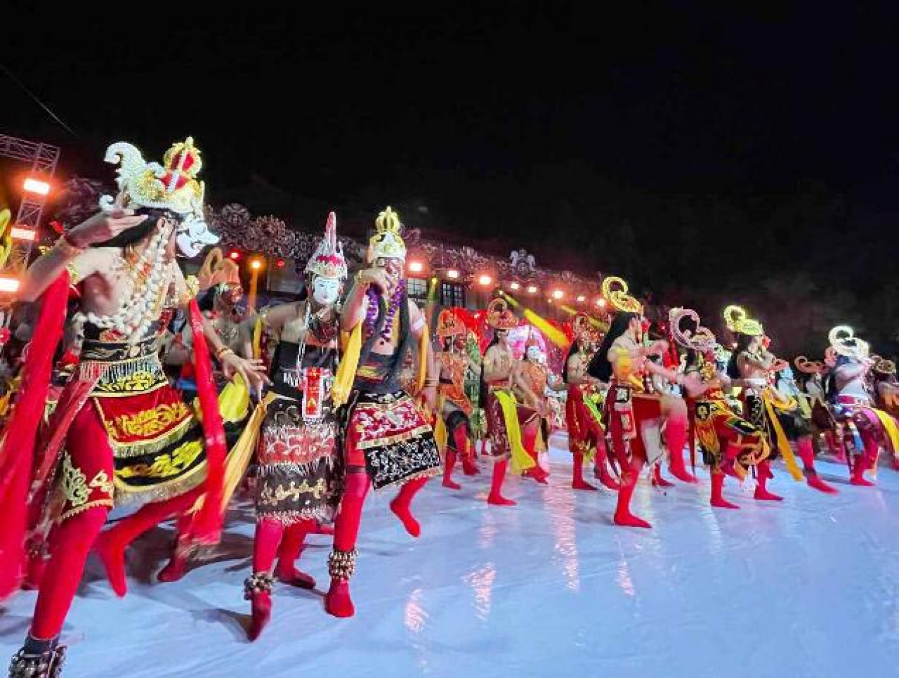 Tari 1.000 Topeng Masuk Event Tahunan Sumenep, Sejajar dengan Festival Musik Tong-Tong!